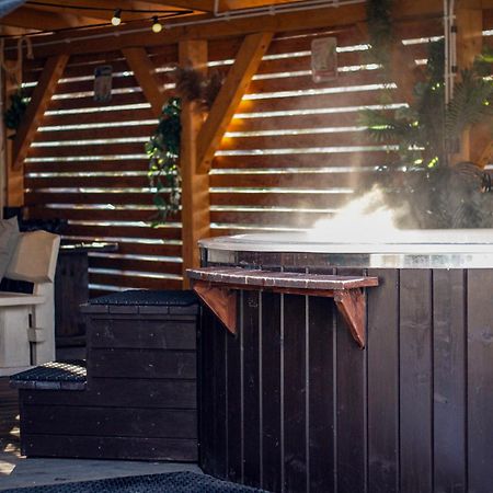 Aloha Glamp - Okragle Domki Przy Rzece - Balia I Sauna - Energylandia Zagornik Ruang foto