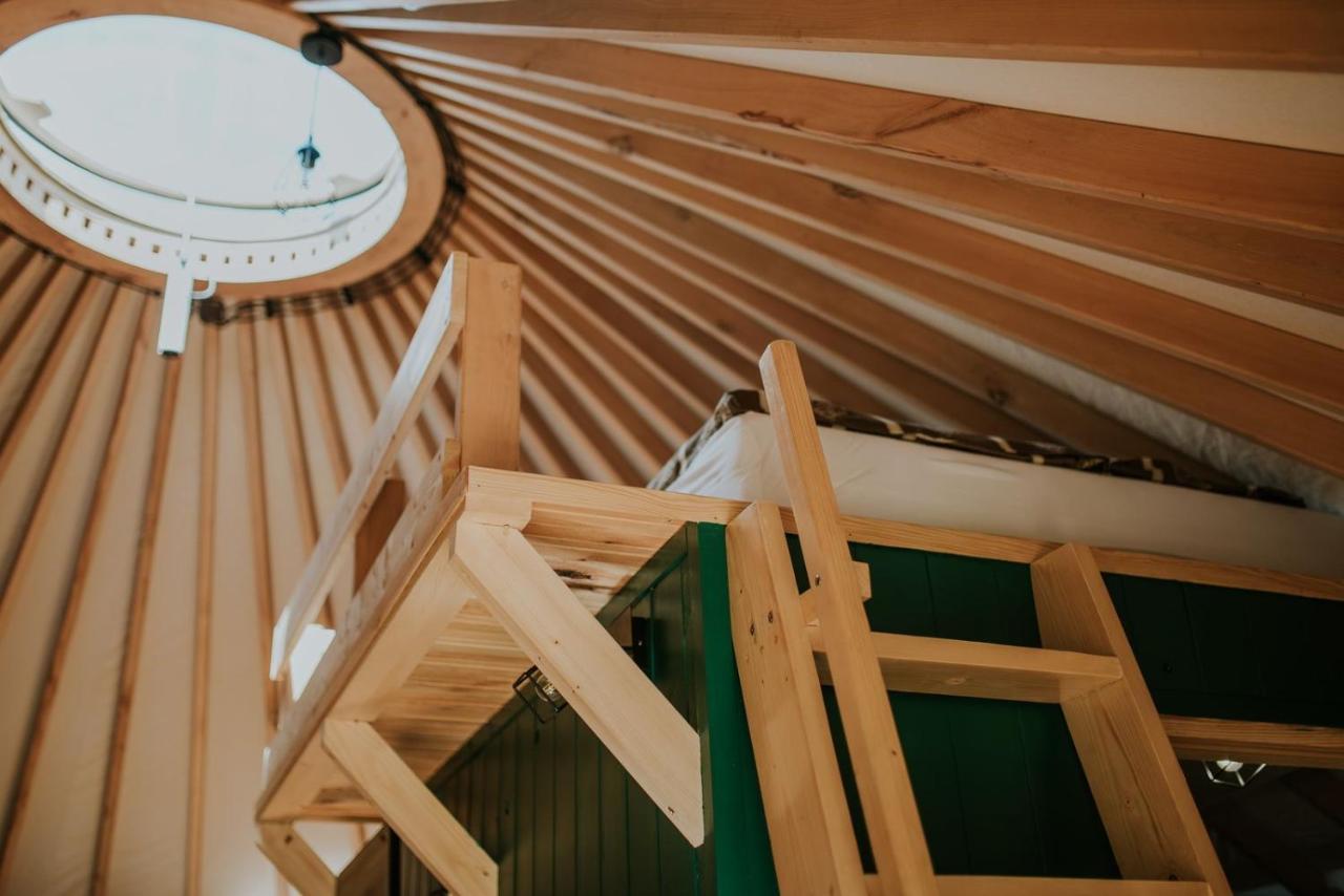 Aloha Glamp - Okragle Domki Przy Rzece - Balia I Sauna - Energylandia Zagornik Bagian luar foto