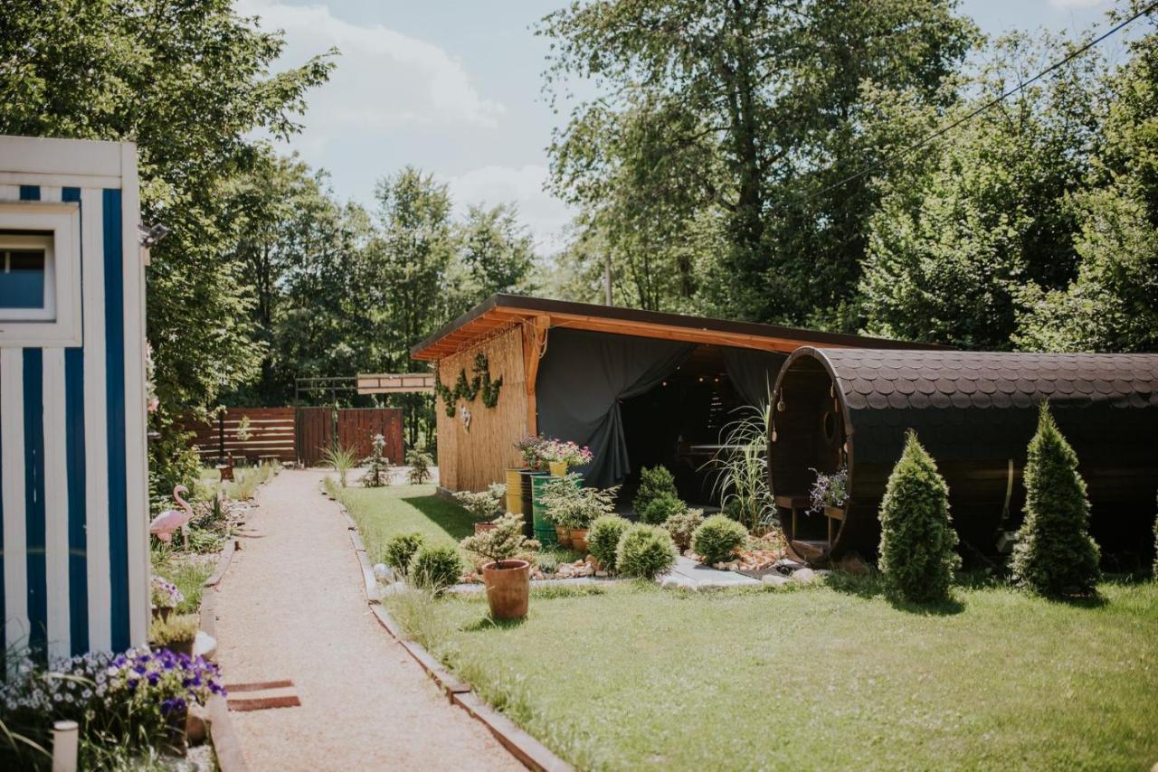 Aloha Glamp - Okragle Domki Przy Rzece - Balia I Sauna - Energylandia Zagornik Bagian luar foto