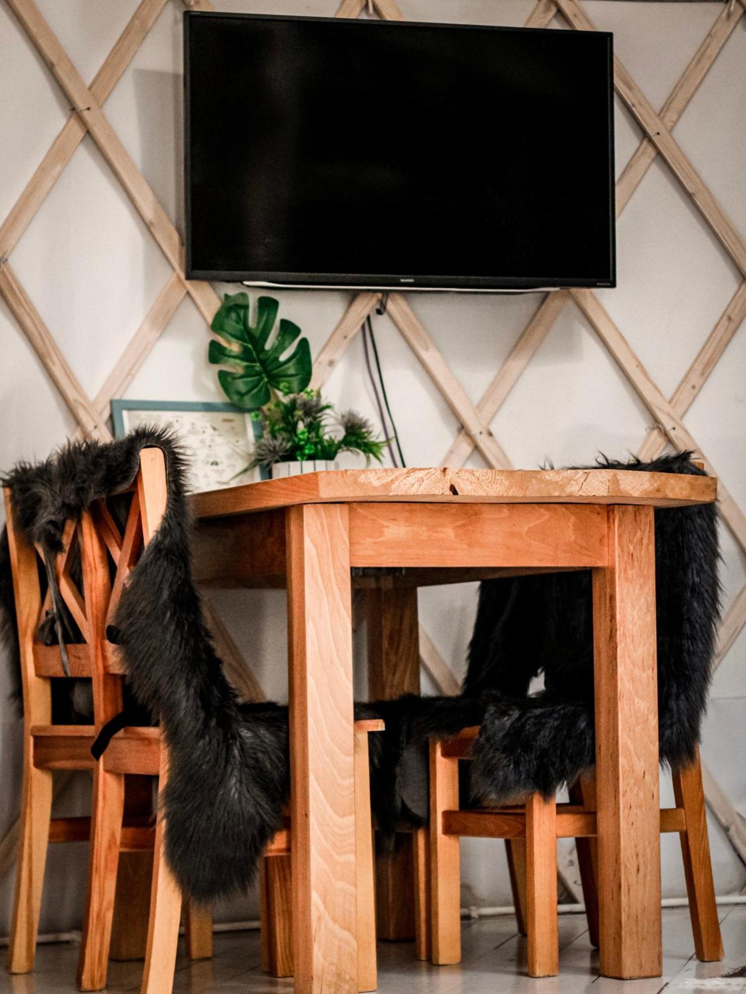 Aloha Glamp - Okragle Domki Przy Rzece - Balia I Sauna - Energylandia Zagornik Ruang foto