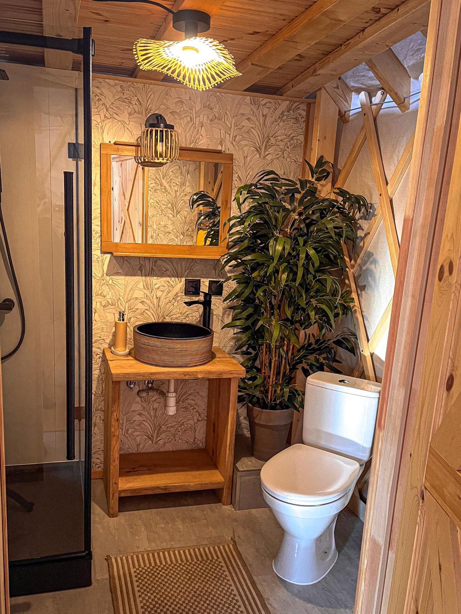 Aloha Glamp - Okragle Domki Przy Rzece - Balia I Sauna - Energylandia Zagornik Ruang foto