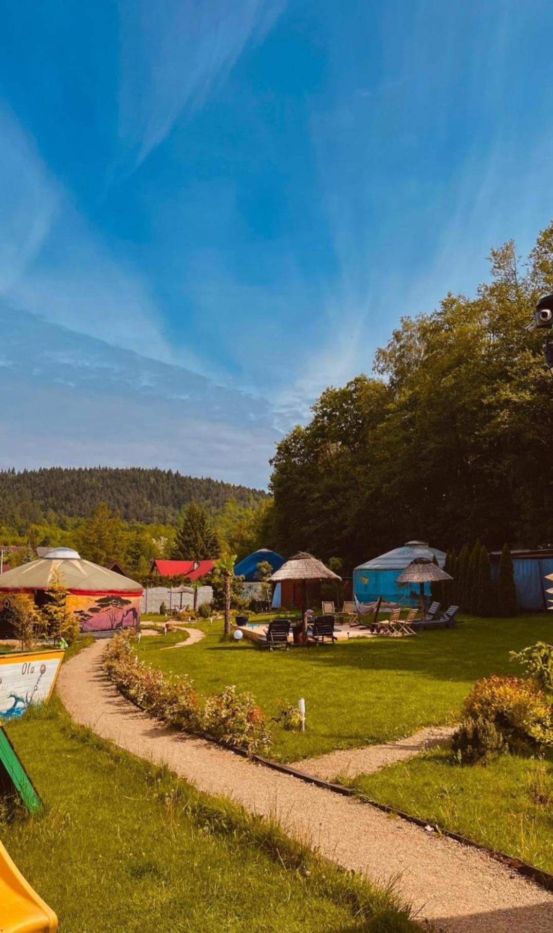 Aloha Glamp - Okragle Domki Przy Rzece - Balia I Sauna - Energylandia Zagornik Bagian luar foto
