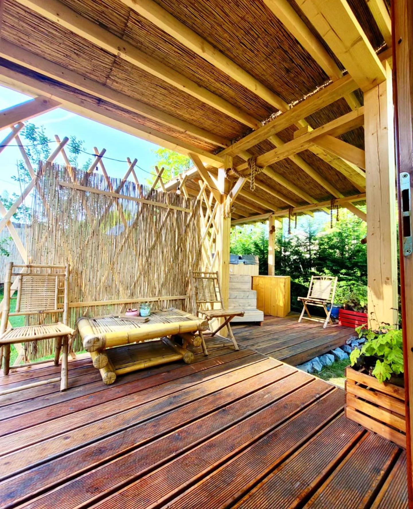 Aloha Glamp - Okragle Domki Przy Rzece - Balia I Sauna - Energylandia Zagornik Ruang foto