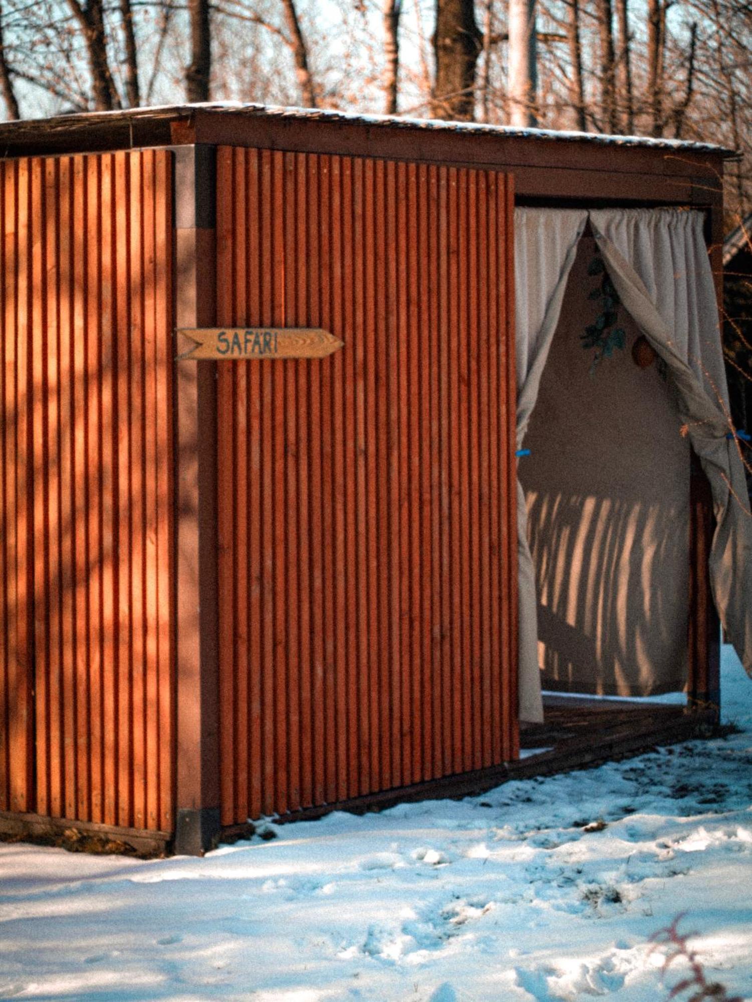 Aloha Glamp - Okragle Domki Przy Rzece - Balia I Sauna - Energylandia Zagornik Bagian luar foto