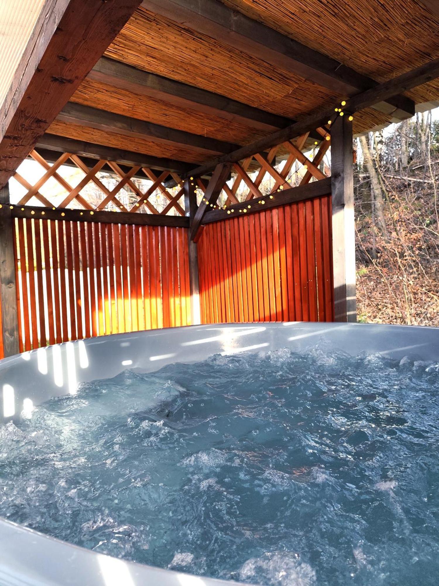 Aloha Glamp - Okragle Domki Przy Rzece - Balia I Sauna - Energylandia Zagornik Bagian luar foto
