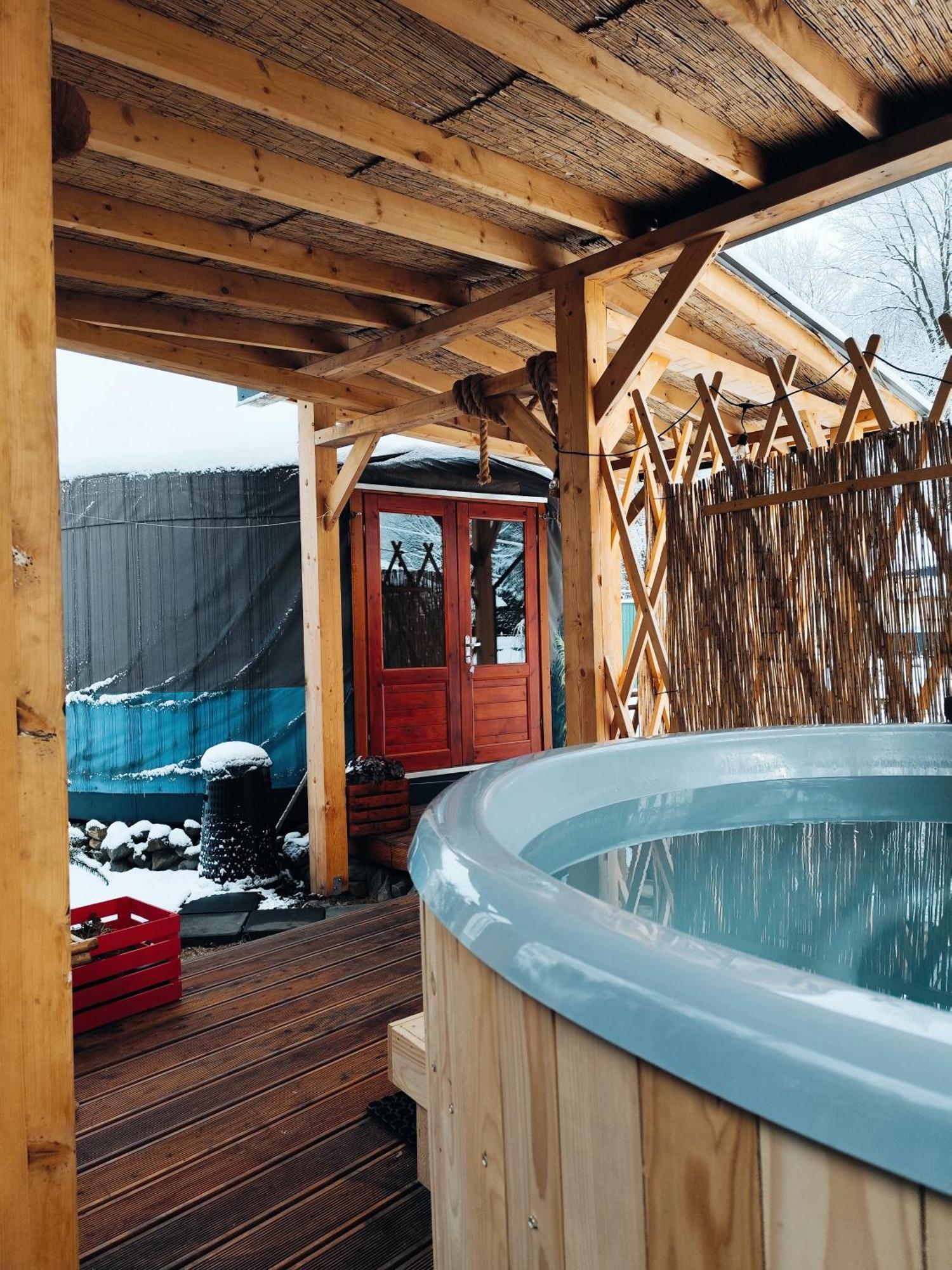 Aloha Glamp - Okragle Domki Przy Rzece - Balia I Sauna - Energylandia Zagornik Bagian luar foto